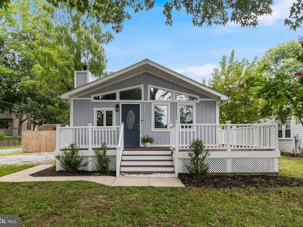 4925 Aspen St, Shady Side, MD 20764