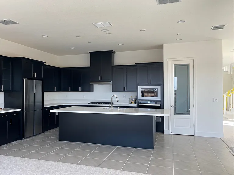 17595 Harbor View Ave — Photo 6