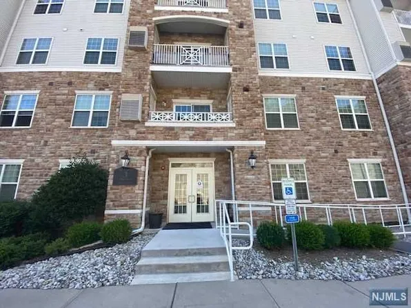 3308 Ramapo Ct, Riverdale, NJ 07457