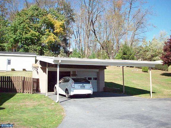 3rd image of 770 Minersville Llewellyn Hwy