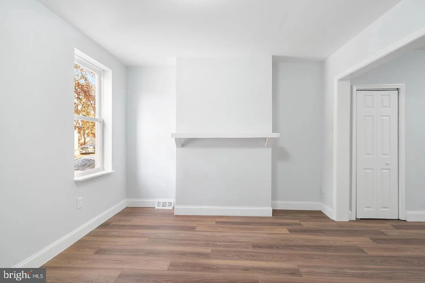 2 bed, 1.0 bath, 880 sqft, $1,250 — Photo 4