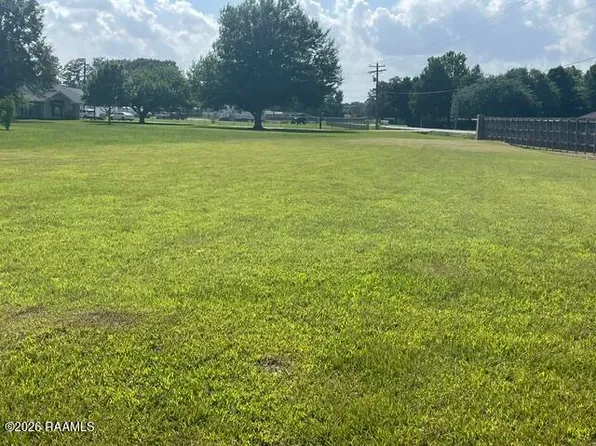 1 Bunker Dr, Saint Martinville, LA 70582