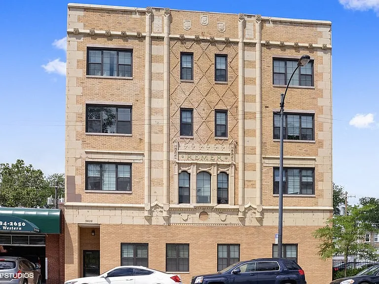 5822 N Western Ave — Photo 1