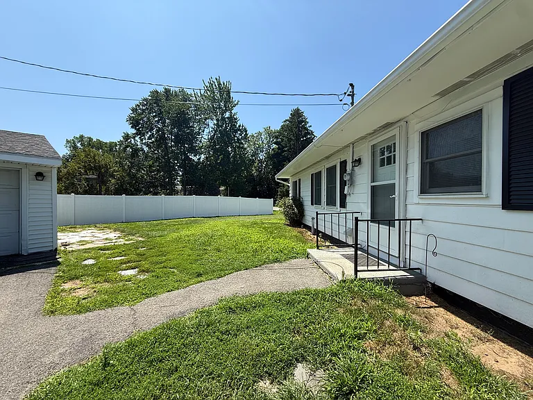 72 Lincoln Ave — Photo 12