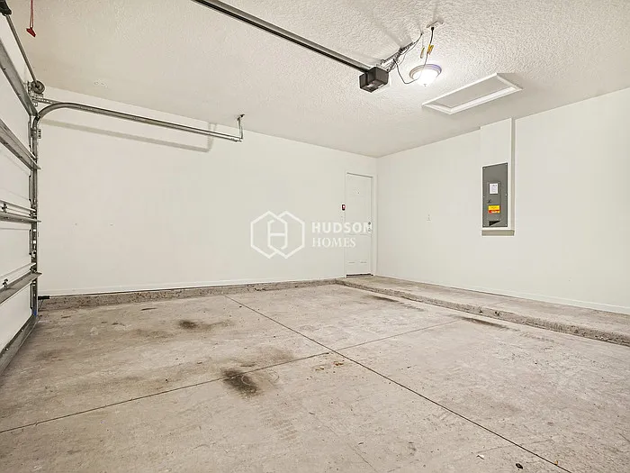 2159 Hudson Grove Dr — Photo 22