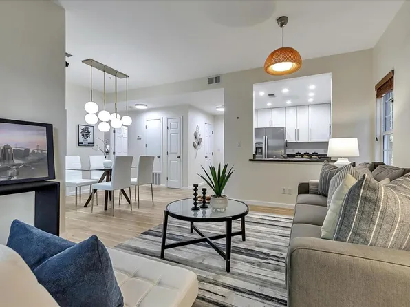 418 E Evelyn Ave #Y102, Sunnyvale, CA 94086