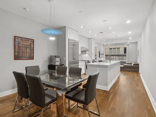 9 Somerset Ln Unit 221, Edgewater, NJ 07020