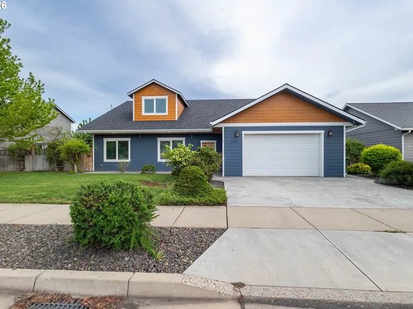 10305 Leonard Ln, La Grande, OR 97850