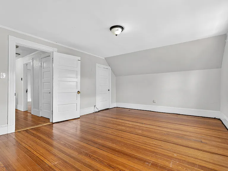 36 Mapleton St — Photo 37