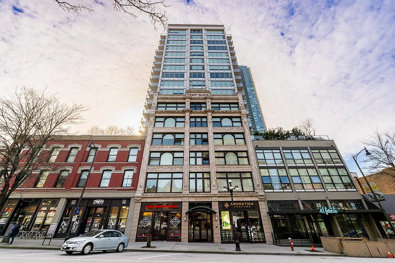 668 Columbia St #309 photo 1