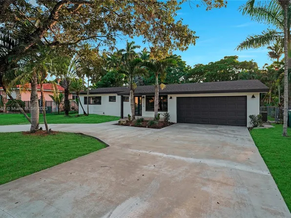 13636 NE Miami Ct, Miami, FL 33161