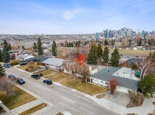 1738 W Suffolk St SW, Calgary, AB T3C 2N2
