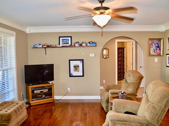 2nd image of 342 Joshua Landing Ct