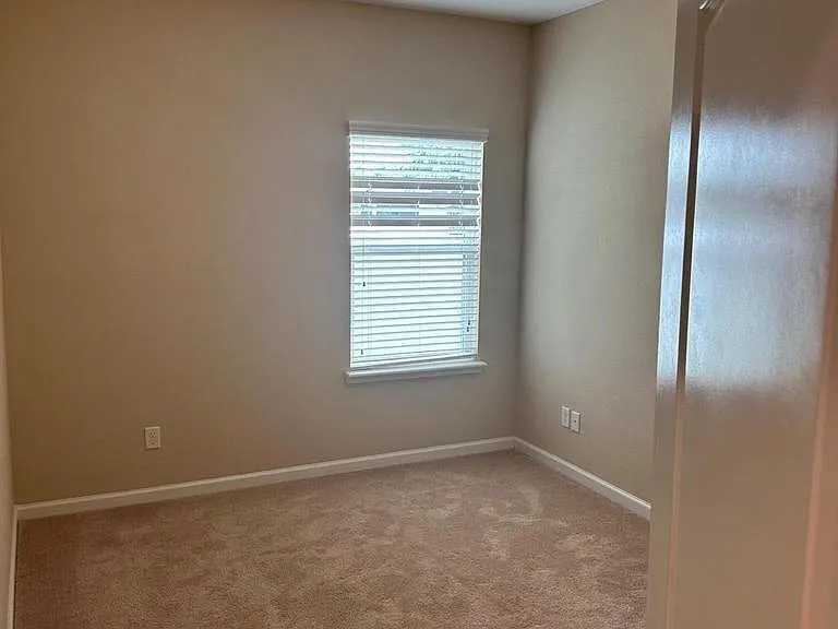 1440 Aspenwood Dr — Photo 15