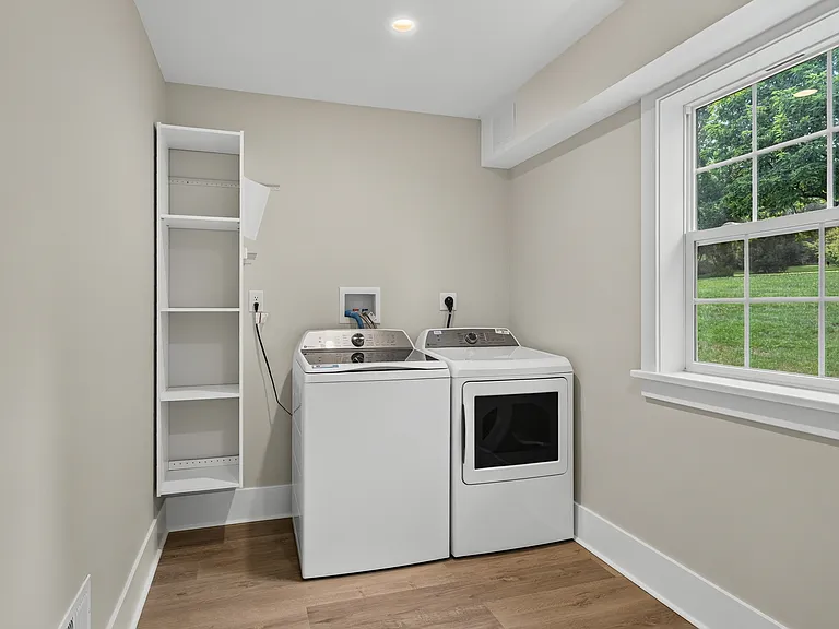2069 Dutton Mill Rd — Photo 26