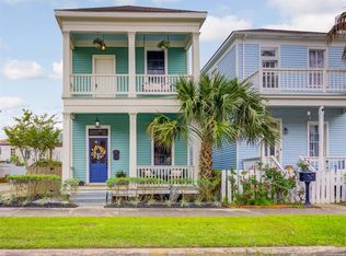 1619 Mechanic St, Galveston, TX 77550