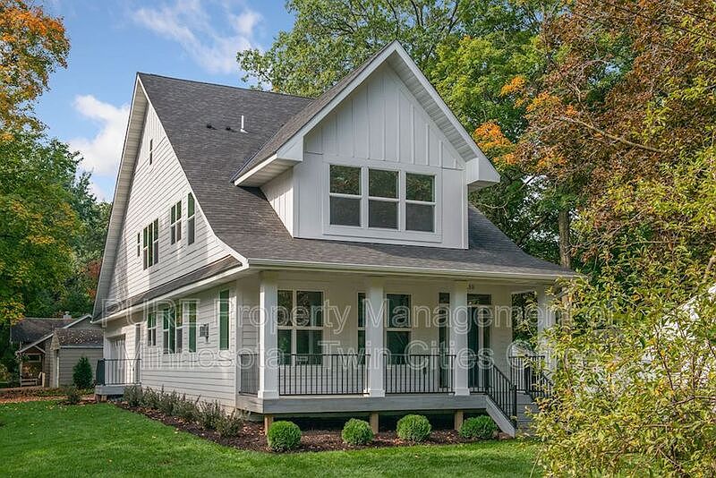 1st image of 21055 Forest Dr