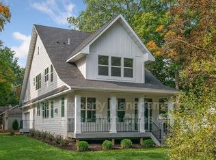 21055 Forest Dr, Shorewood, MN 55331