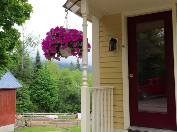 182 Center Pond Rd, Newark, VT 05871