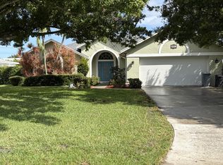 8081 SE Helen Ter, Hobe Sound, FL 33455
