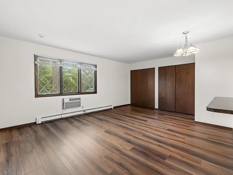 W63N14262 Washington Ave #81 — Photo 15