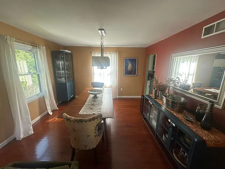 1790 Stratfield Rd — Photo 11