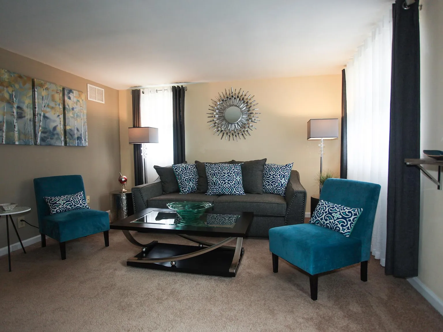 Eastfield Townhouses — Photo 2