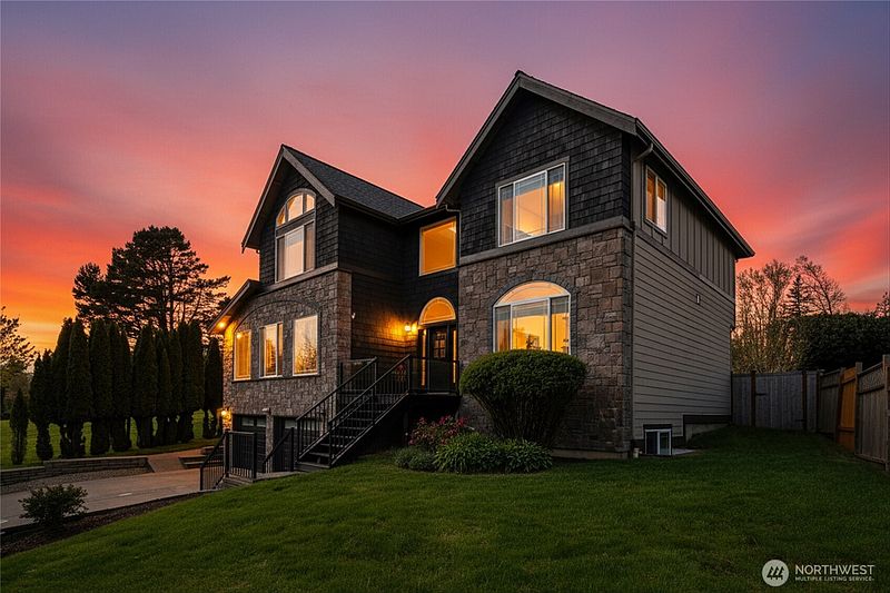 2nd image of 2598 Lakeridge Drive