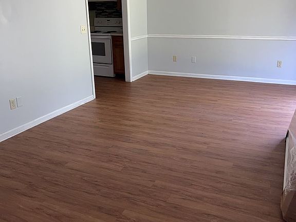 5th image of 418 Brannen Dr APT 10