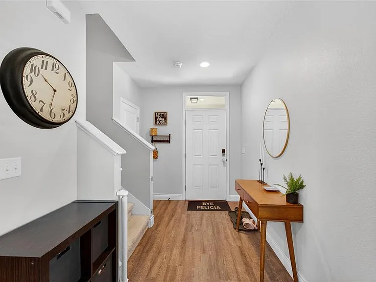 11176 Leland Groves Dr — Photo 12