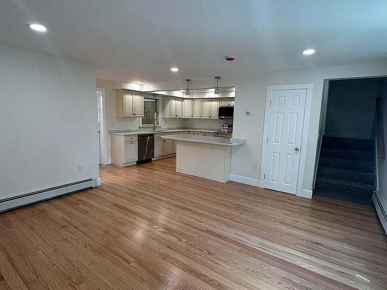 6 Griffin Ave — Photo 7
