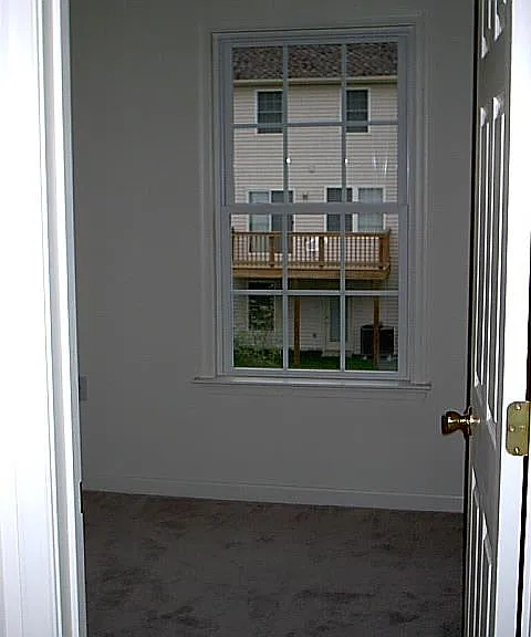 8 Mabel Ln — Photo 7
