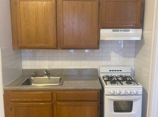 31-15 33rd St #20, Astoria, NY 11106