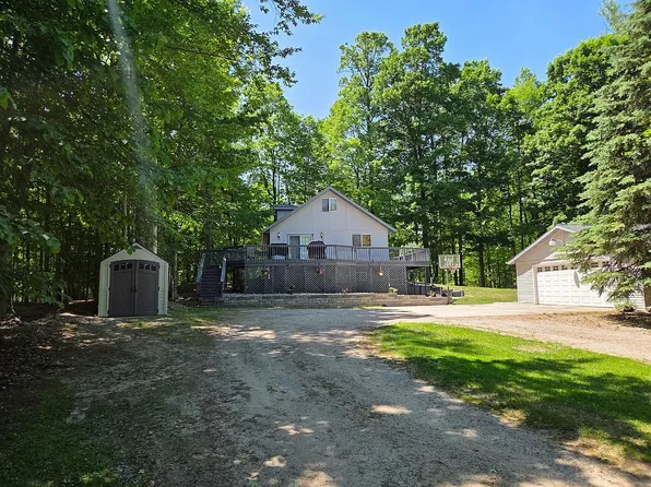 594 Tall Timber Trl, West Branch, MI 48661