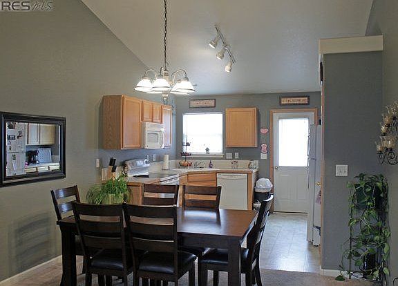 5th image of 3313 Barbera St