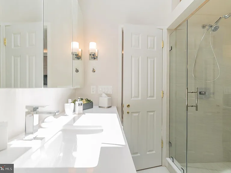 1351 Wisconsin Ave NW #3B — Photo 15