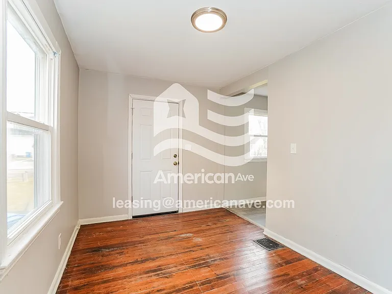 767230_006_wm_-_living_room_13625704.jpg
