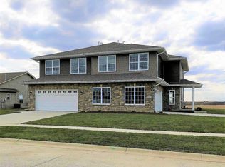4492 W 77th Pl, Merrillville, IN 46410