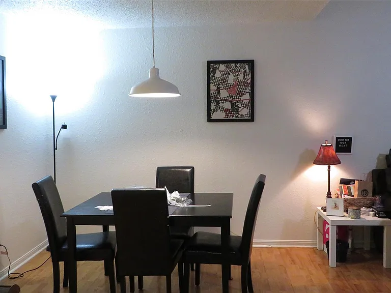 1910 Robbins Pl #202 — Photo 6