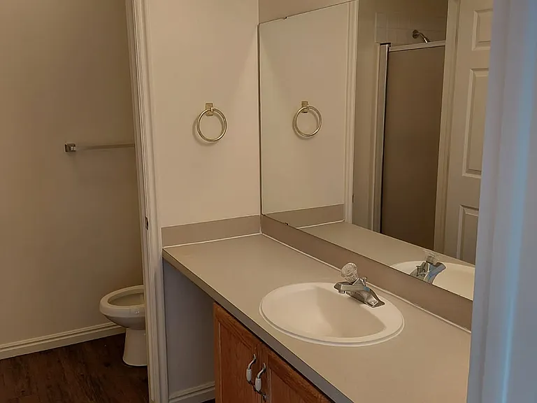 1018 N 200 W #4 — Photo 16