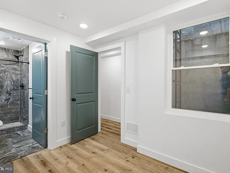 4243 Mantua Ave #2 — Photo 10