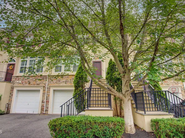56 W Aspen Way, Matawan, NJ 07747