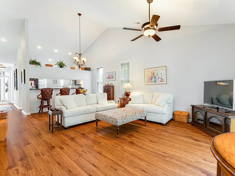 4081 Forest Oaks Ln — Photo 13