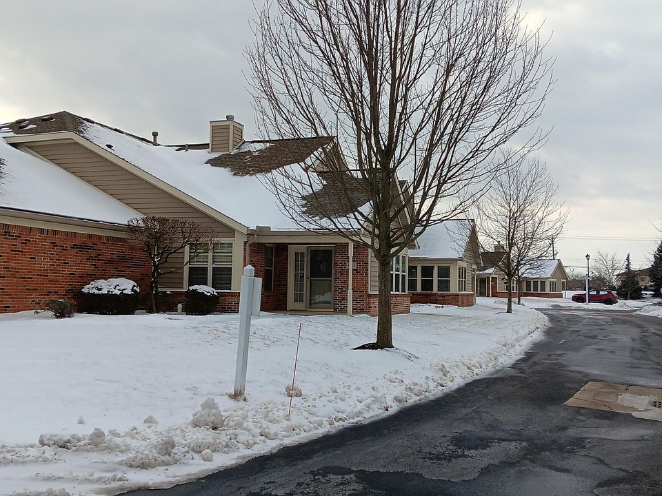 1st image of 465 Charlescarn Dr