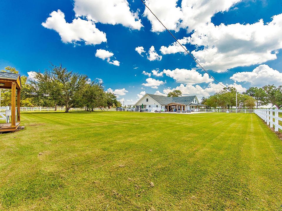 1538 Savanne Rd, Houma, LA 70360 MLS 2023015394 Zillow