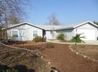 813 W Willow St, Exeter, CA 93221