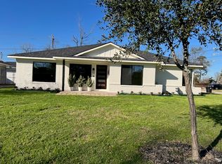 902 W 31st St, Houston, TX 77018