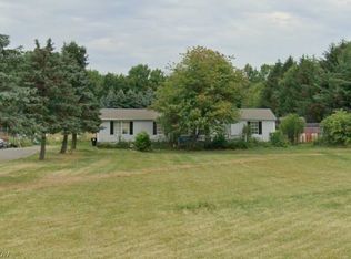 5375 Taylor Rd, Atwater, OH