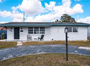 7661 NW 15th Ct, Pembroke Pines, FL 33024