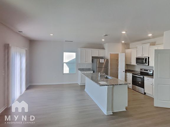 2nd image of 3523 Clover Valley Dr
